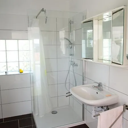 Milica Garden プラビッチ・シェプリネ