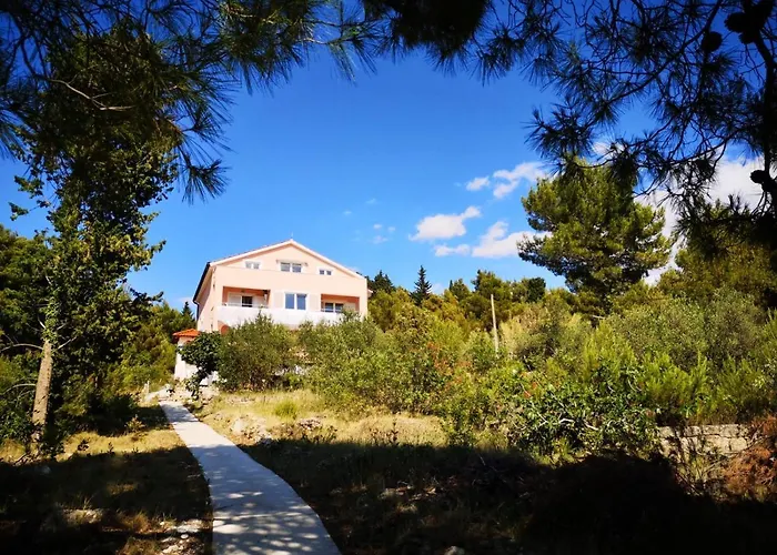 Milica Garden Appartement Prvic Sepurine